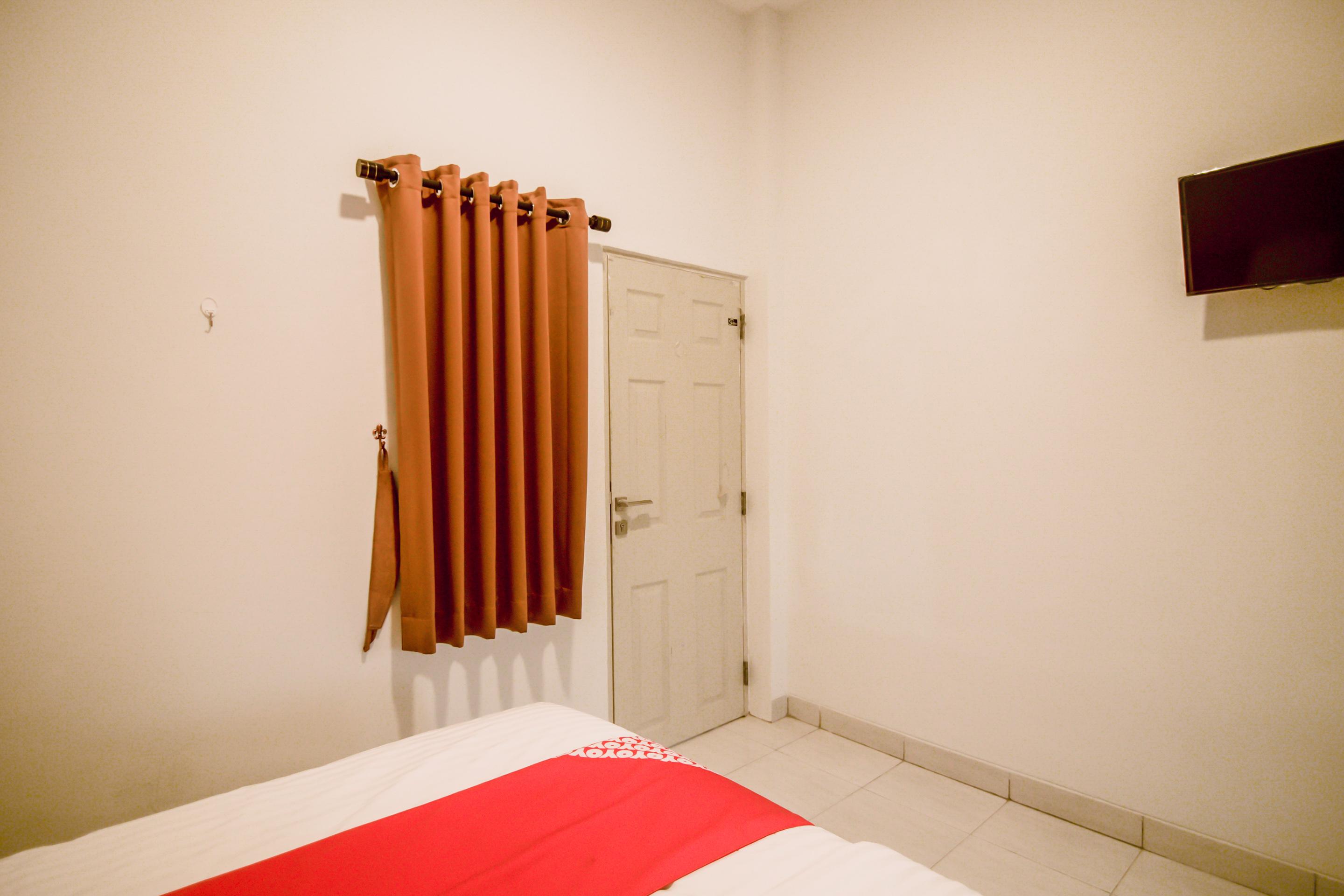 Oyo 183 The Pipe House Hotel Palembang Ngoại thất bức ảnh